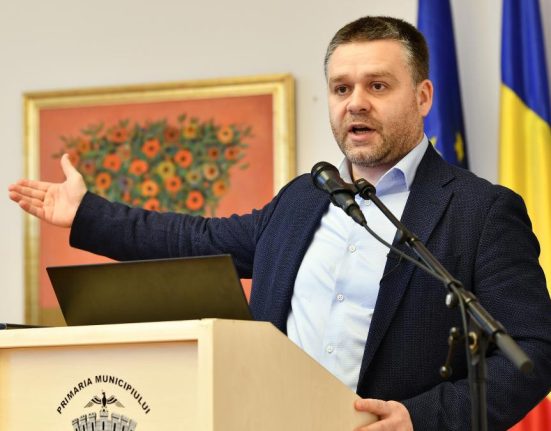 Primarul Ciprian Ciucu anunta verificari la locuintele sociale Nu exista nicio