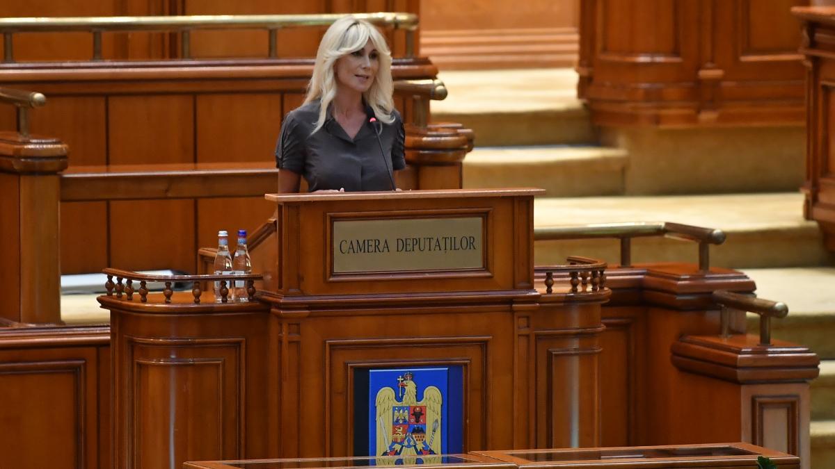 Raluca Turcan a introdus un proiect de modificare a Legii CCR Este un inceput pentru a discuta despre