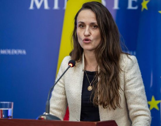Romania a facut un nou pas spre aderarea la OCDE Oana Toiu Am primit al 21 lea aviz dintre