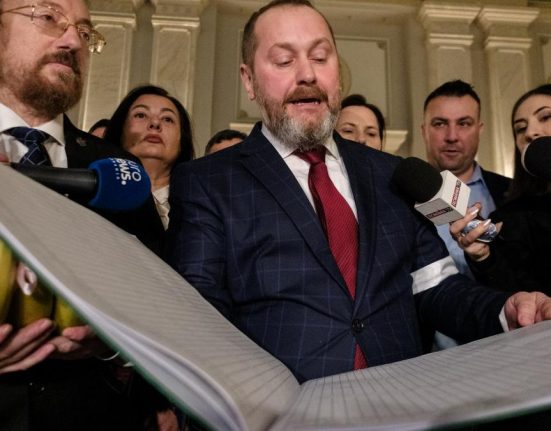 Senatorii PACE Intai Romania anunta ca au declansat greva japoneza