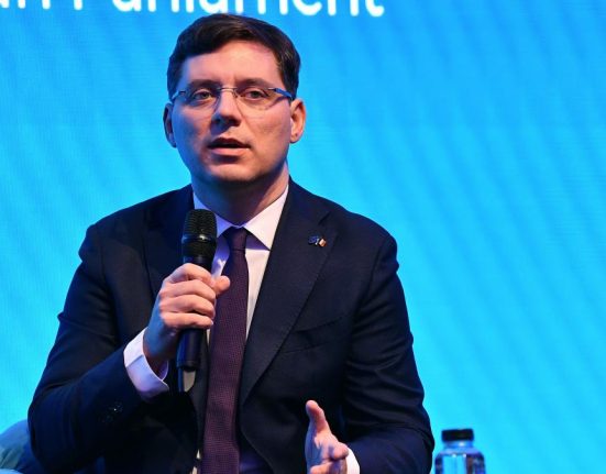 Victor Negrescu Romania ar trebui sa acorde o atentie deosebita potentialelor noi propuneri referitoare la