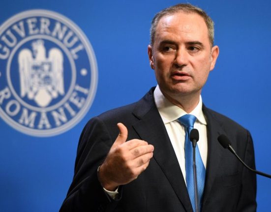 decizia CCR privind pensiile magistratilor a determinat o scadere a dobanzilor la care romania se imprumut nazare e