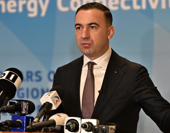 Bogdan Ivan propune o lege pentru mentinerea pretului gazelor la 031 lei kWh pentru inca un an