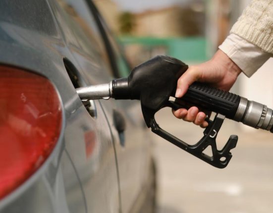 Bolojan Vom exporta benzina fara restrictii in perioada urmatoare Nu vor fi probleme