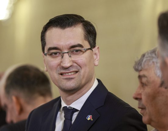 Burleanu ramane la conducerea FRF Porumboiu face o ironie S au tinut cumva la Phenian