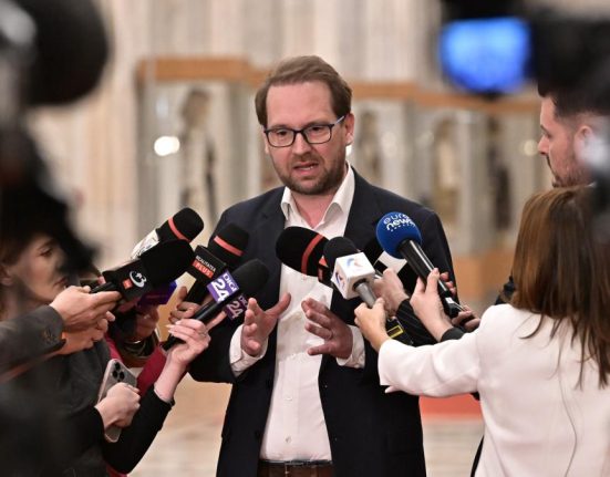 Fritz convoaca liderii USR intr o sedinta Vom stabili cum ne pozitionam fata de dorina evidenta a PSD de