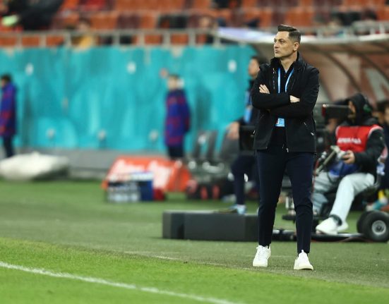Ilie Dumitrescu a identificat problema FCSB dupa debutul lui Radoi Joaca lent usor de contracarat