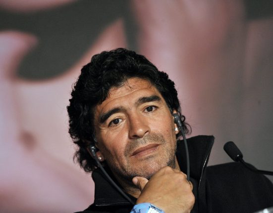 Incepe un nou proces in cazul mortii lui Diego Maradona Sapte persoane sunt acuzate de omor prin imprudenta