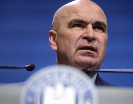 Inteleg situatia dar sunt cinstit si va spun adevarul Ce le a comunicat Bolojan minerilor