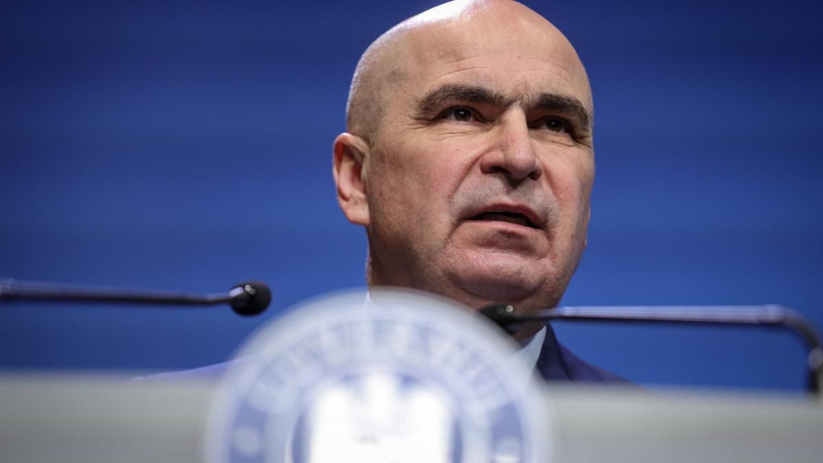 Inteleg situatia dar sunt cinstit si va spun adevarul Ce le a comunicat Bolojan minerilor