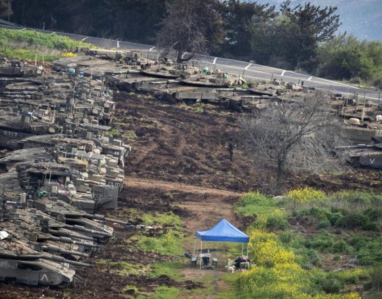 Israelul mobilizeaza rezervistii si pregateste o invazie masiva in Liban