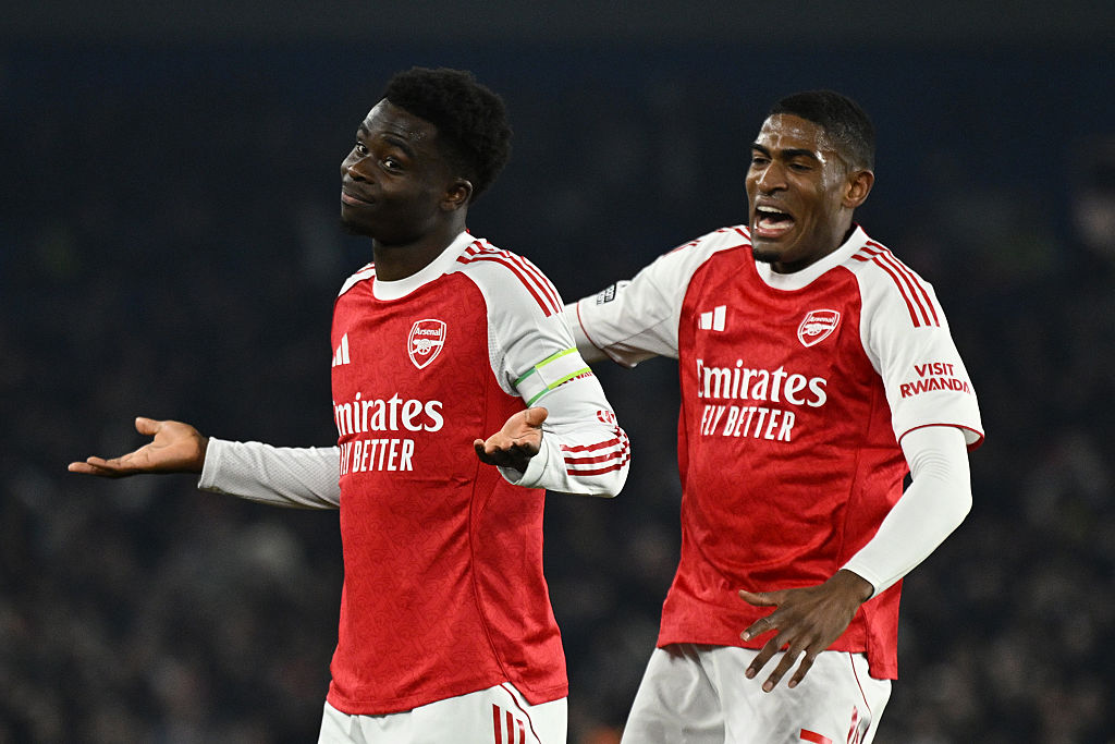 Leverkusen provoaca Arsenal inainte de meciul de retur Ironie virala pe tema loviturilor libere