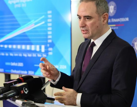 Ministerul Finantelor va publica proiectul de buget cel tarziu marti
