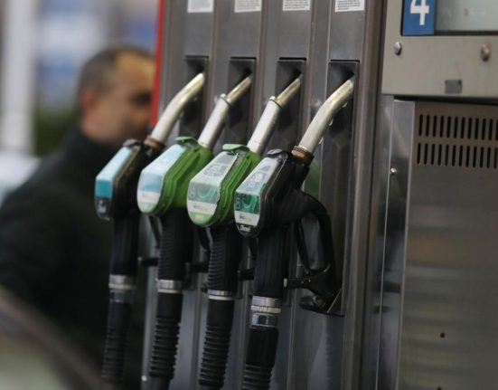 Nazare doreste sa mentina compensatiile pentru motorina destinate transportatorilor Bugetul depaseste 650 de