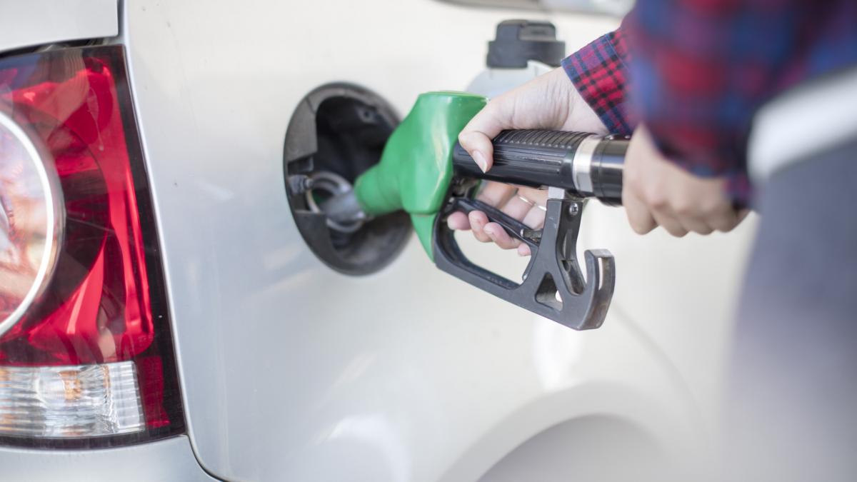 Nicuser Dan exclude interventia statului asupra accizelor la carburani Nici macar reducere nu avem