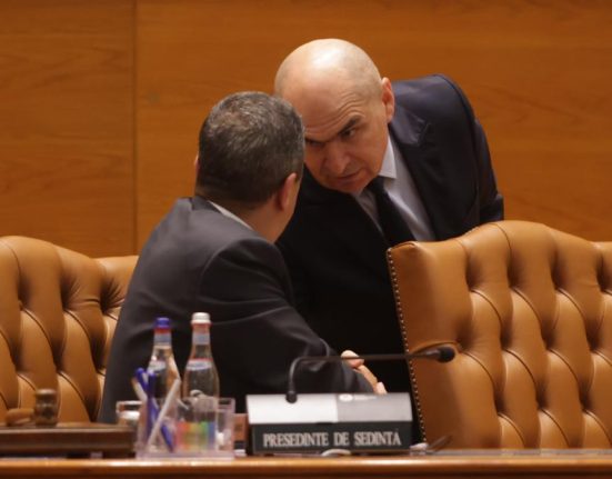 Noi tensiuni in Coalitie PSD ii solicita lui Bolojan sa reduca accizele la carburani OUG anuntata
