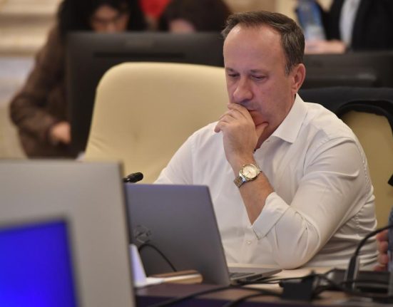 PNL face plangere la CNCD dupa iesirea nervoasa a lui Adrian Catiu din comisia de buget Recidiveaza