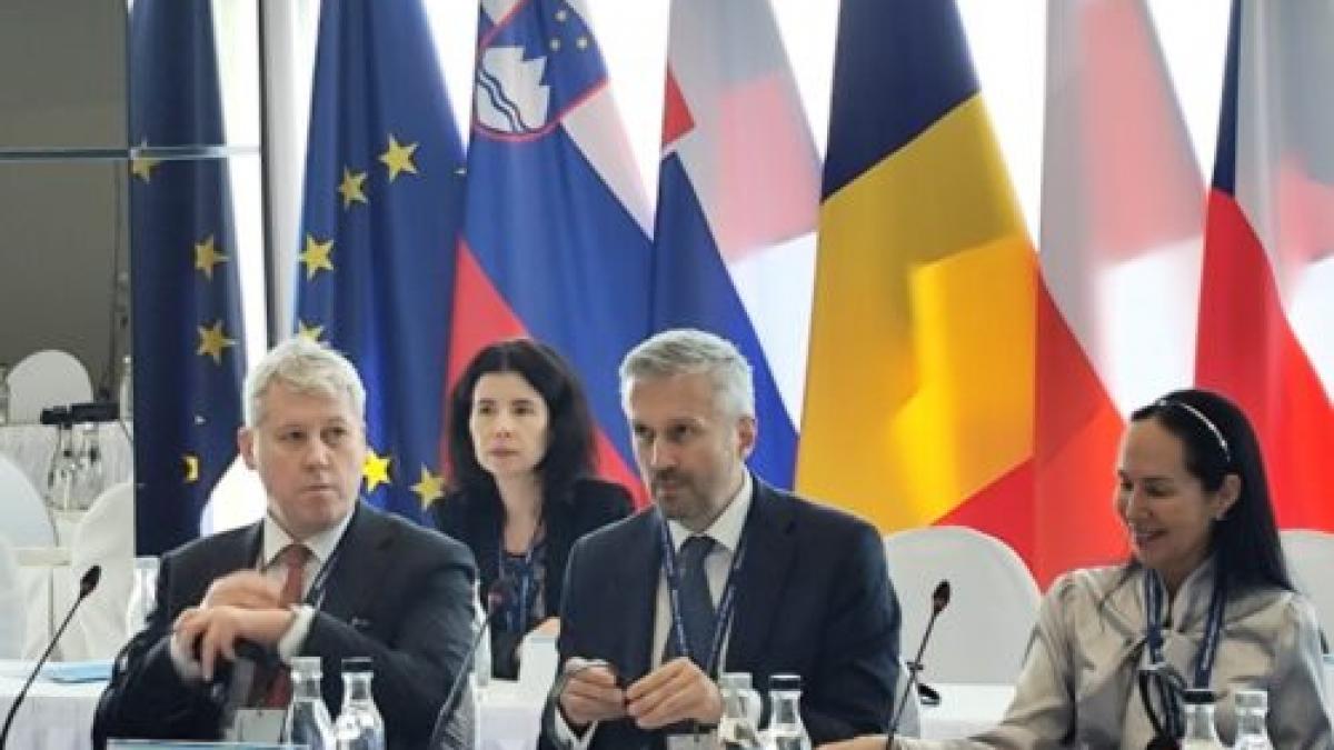 Predoiu la Forumul Salzburg UE trebuie sa consolideze Europol si colaborarea impotriva