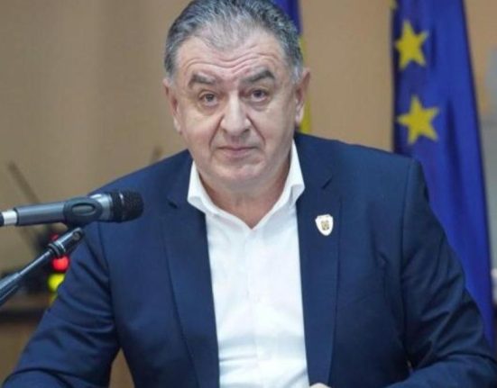Primarul social democrat din Pitest atac la adresa parlamentarilor PSD din Arges Nu contribuie