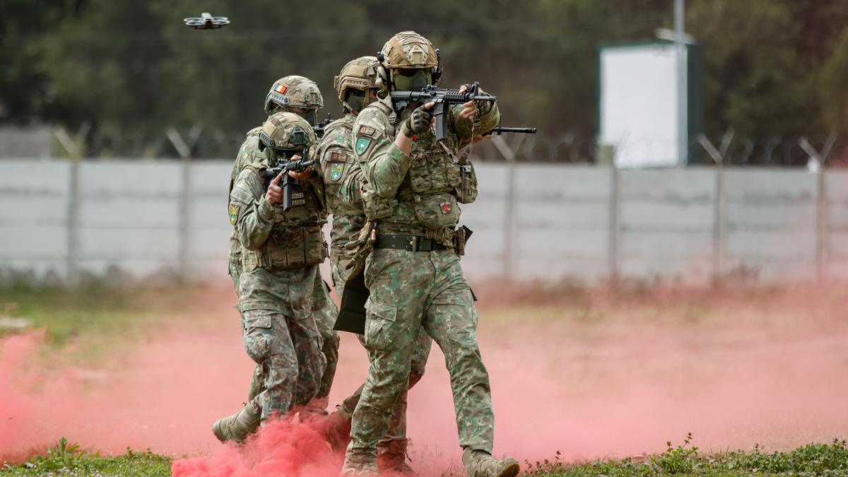 Radu Miruta a anuntat ca soldatii romani au fost retrasi din Irak NATO a gestionat evacuarea