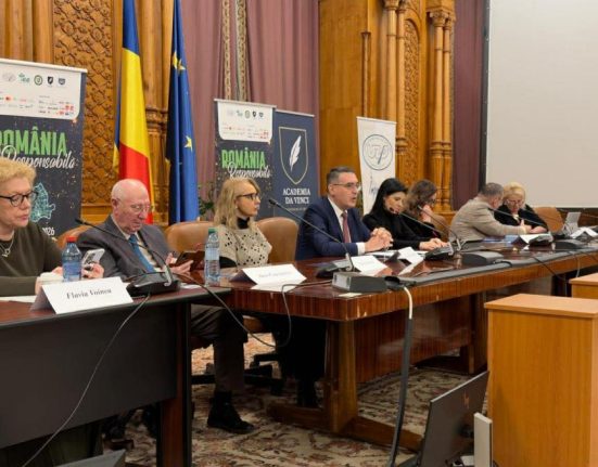 Reelele sociale devin tot mai greu de gestionat iar minorii sunt afectai Ce se ntmpl cu legea care ar