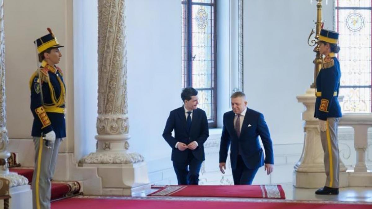 Robert Fico a avut o ntalnire oficiala cu Nicusor Dan la Palatul Cotroceni Ce s au discutat