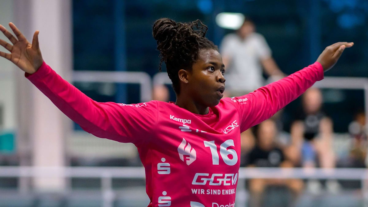 SCM Craiova isi intareste apararea Vanessa Fehr a semnat un contract pana in 2028
