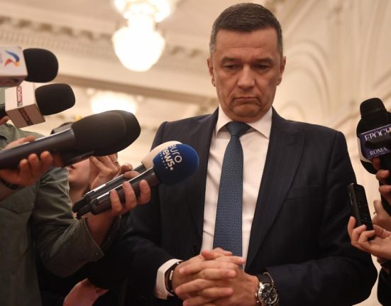 Sorin Grindeanu avertizeaza cu privire la posibile alegeri anticipate daca PNL decide sambata sa se retraga de la guvernare
