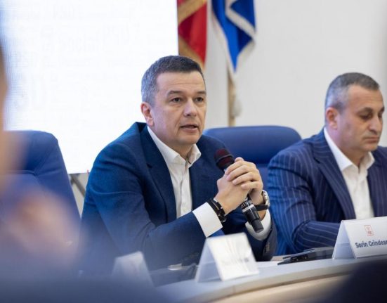 Sorin Grindeanu o noua critica la adresa lui Bolojan Nu putem fi prizonierii unei guvernari care ne ia painea