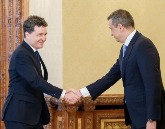Surse Nicusor Dan l a chemat miercuri la Palatul Cotroceni pe Sorin Grindeanu in contextul