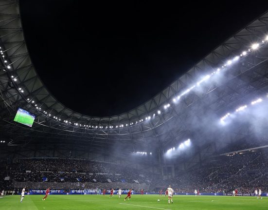 derby de foc pe velodrome marseille rasturna situatia si invinge lyon in prelungiri