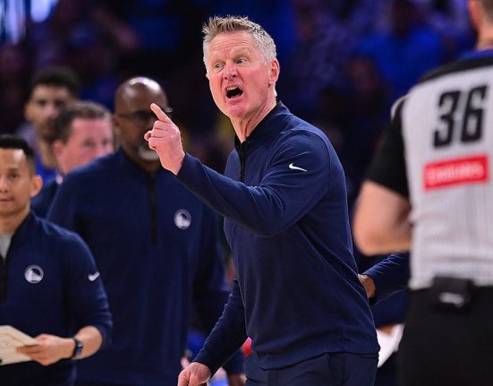 steve kerr solita reducerea numarului de meciuri in nba antrenorul celor de la warriors propune modificarea sezonului regulat