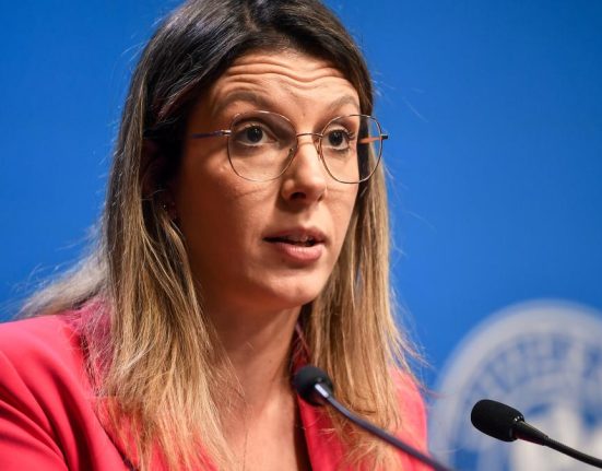 Buzoianu anunta ca proiectul prin care hartuirea sexuala va fi sanctionata indiferent de