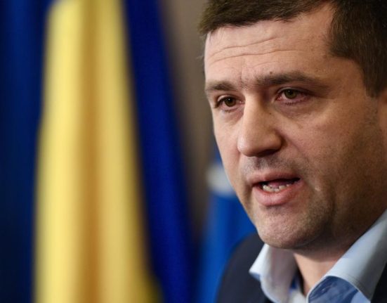 Ce se va intampla dupa motiunea de cenzura impotriva lui Bolojan Daca cineva nu va ceda PSD va prelua conducerea