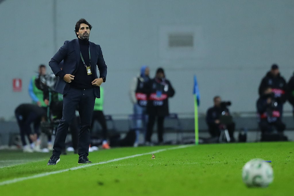 Craiova se afla la trei puncte de titlul asteptat timp de 35 de ani insa Coelho continua sa evite subiectul De cand am sosit ma concentrez doar pe meciul urmator