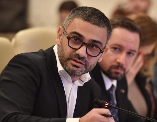 Florin Manole 28000 de tineri vor putea fi angajati cu ajutorul subventiilor de la stat timp de doi ani