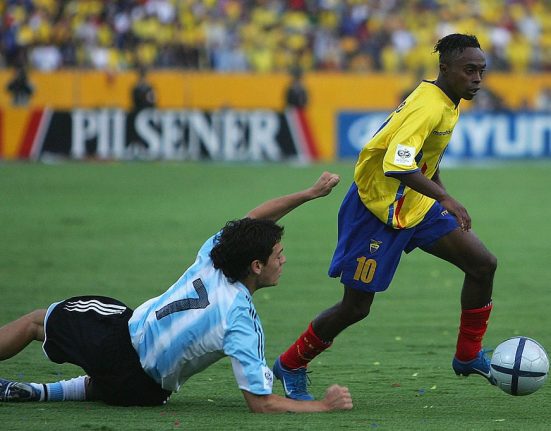 Fost international arestat dupa un jaf armat Cristian Lara implicat intr un scandal violent in Ecuador