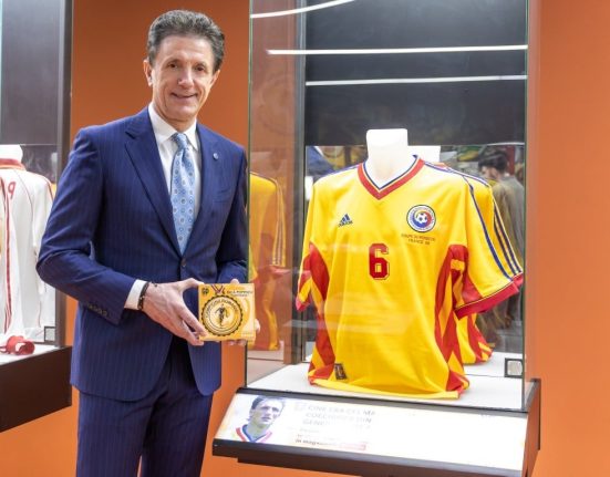 Gica Popescu il indeamna pe Gica Hagi sa preia Nationala Romaniei Daca nu acum atunci cand