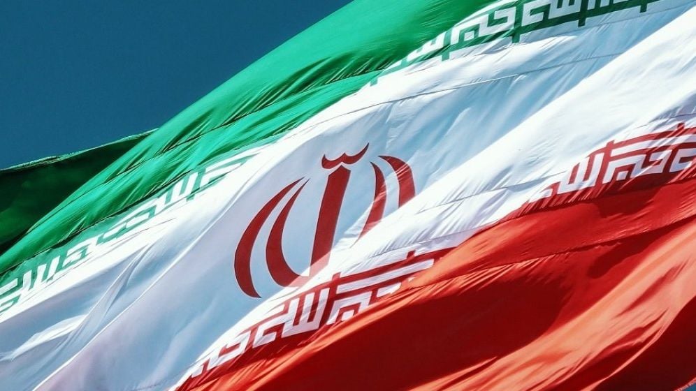 Iran trimite tineri si sportivi sa formeze un scut uman in jurul centralelor Trump ameninta ca le va distruge pe totale