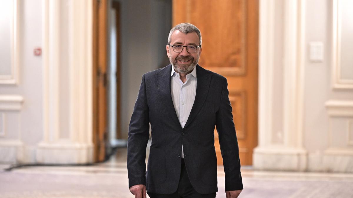 Mesajul unui liberal adresat colegilor dupa 36 de ani in PNL Daca ne colaboram cu PSD inseamna