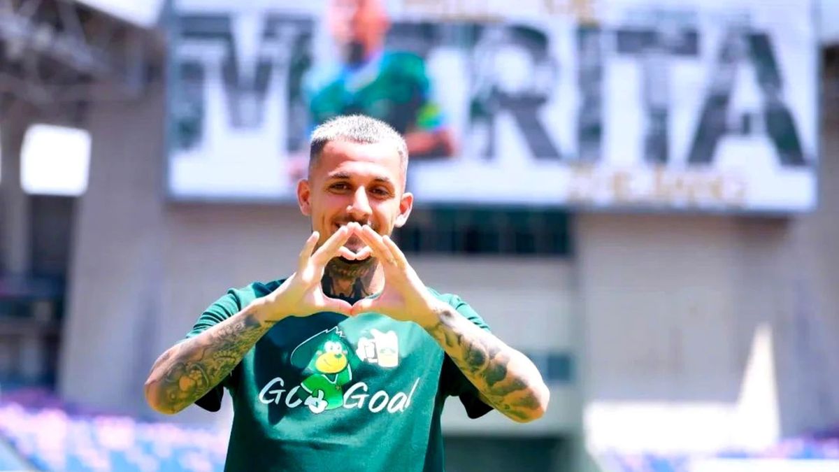 Mitrita si a tras adversarul de par si a primit cartonas rosu apoi a multumit pentru critici Ce justificari a gasit fotbalistul dupa gestul inexplicabil din China