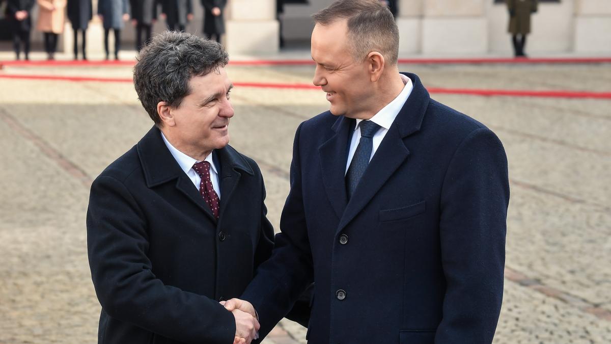 Nicuser Dan va gazdui pe 13 mai la Cotroceni Summitul B9 si al Tarilor Nordice