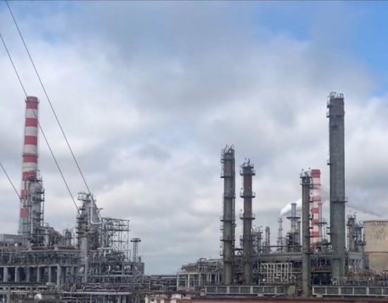 Nicusor Dan despre redeschiderea rafinariei Petrotel Este o chestiune de saptamani Exista aspecte