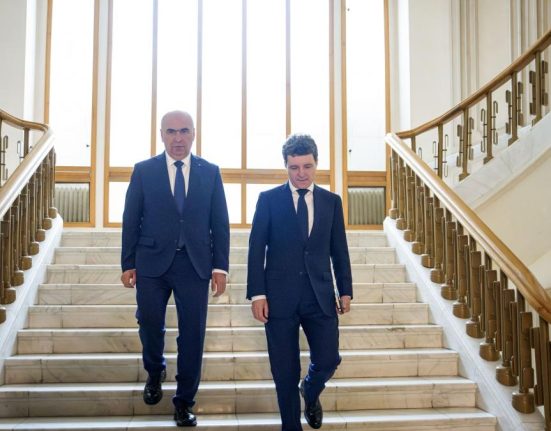 Nicuzor Dan intrebat daca ii va solicita demisia lui Bolojan sub presiunea PSD Voi media voi discuta