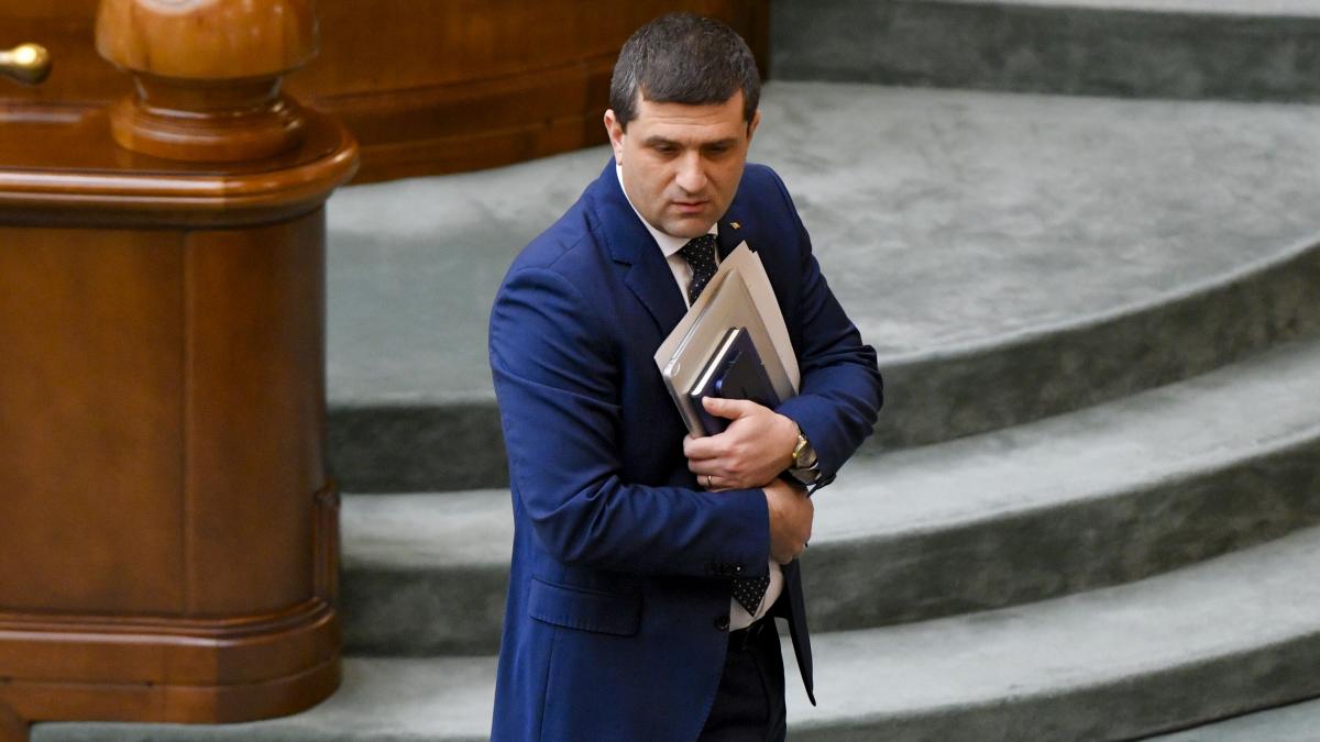 Radu Miruta este acuzat ca s a opus proiectului Cea mai moderna arma de asalt fabricata la Cugir