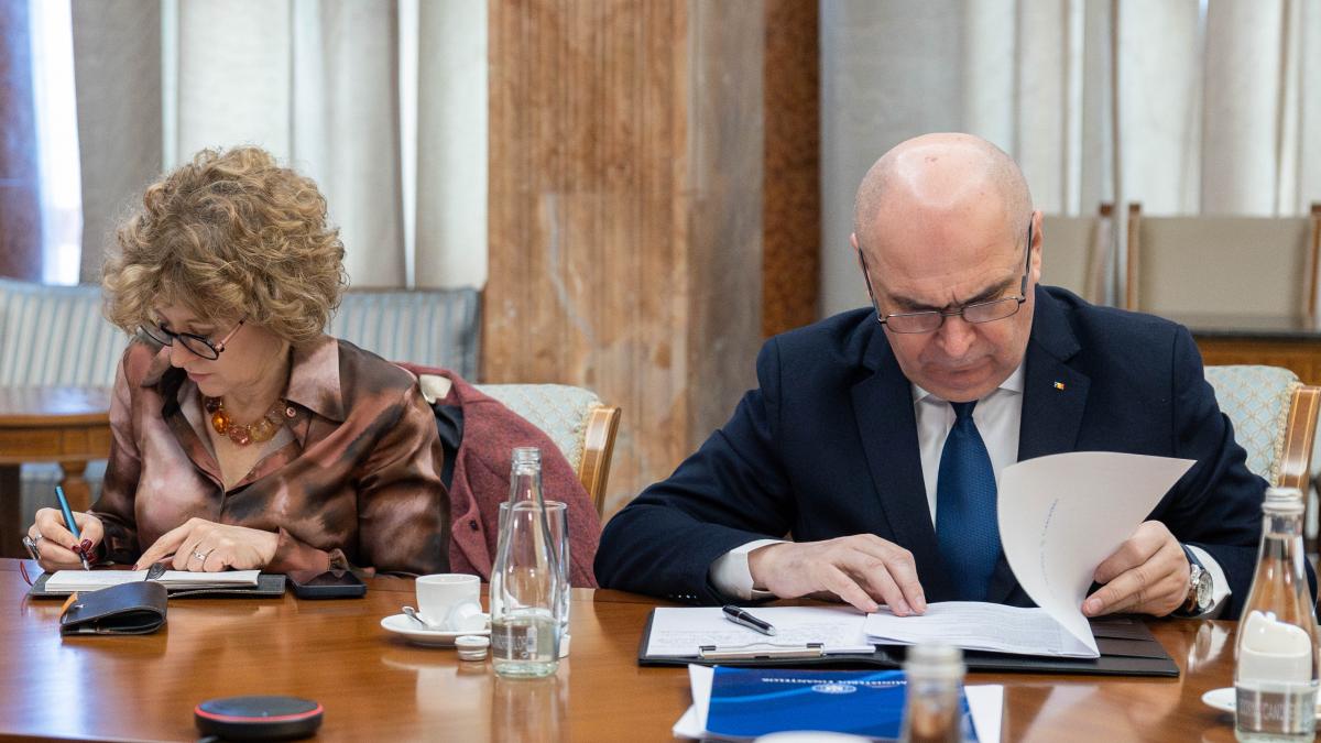 Scandalul vanzarii companiilor pe bursa Vicepremierul Gheorghiu afirma ca listarea rapida are