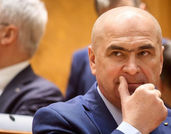 Sociolog Dupa demiterea lui Bolojan cel mai probabil scenariu este un nou premier din PNL Bolojan ar putea