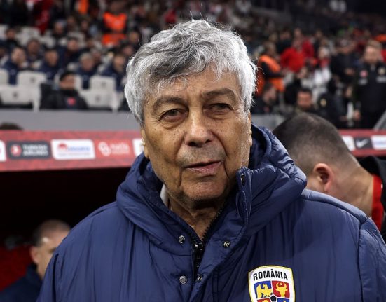 Stare foarte grava pentru Lucescu Fostul selecioner internat la Terapie Intensiva