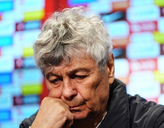 Starea lui Mircea Lucescu s a deteriorat grav Scanarea CT a relevat multiple AVC uri si cheaguri la plamani