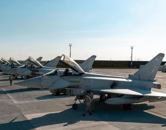 avioane militare britanice au sosit la baza borcea pentru misiuni de politie aeriana toiu